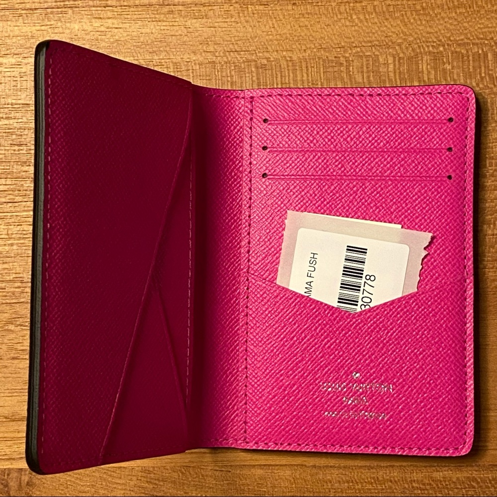 Louis Vuitton Taigarama fuchsia Pocket organizer - Picture 3 of 14